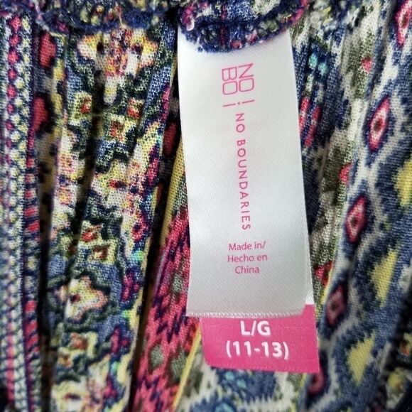 Aztec Print Peasant Top. Size L. - Picture 5 of 6